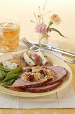 GLAZED HAM WITH DRIED CHERRY CARAMELIZED ONIONS