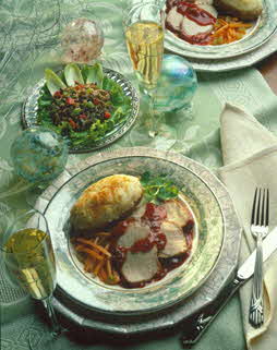 CRANBERRY-GLAZED PORK ROAST CRANBERRY-GLAZED PORK ROAST