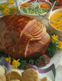 BAKED HAM WITH HONEY-APRICOT GLAZE