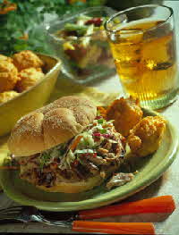 NORTH CAROLINA PULLED PORK BBQ SANDWICHES