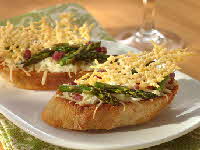 asparagus crostini