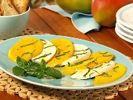 mango caprese salad